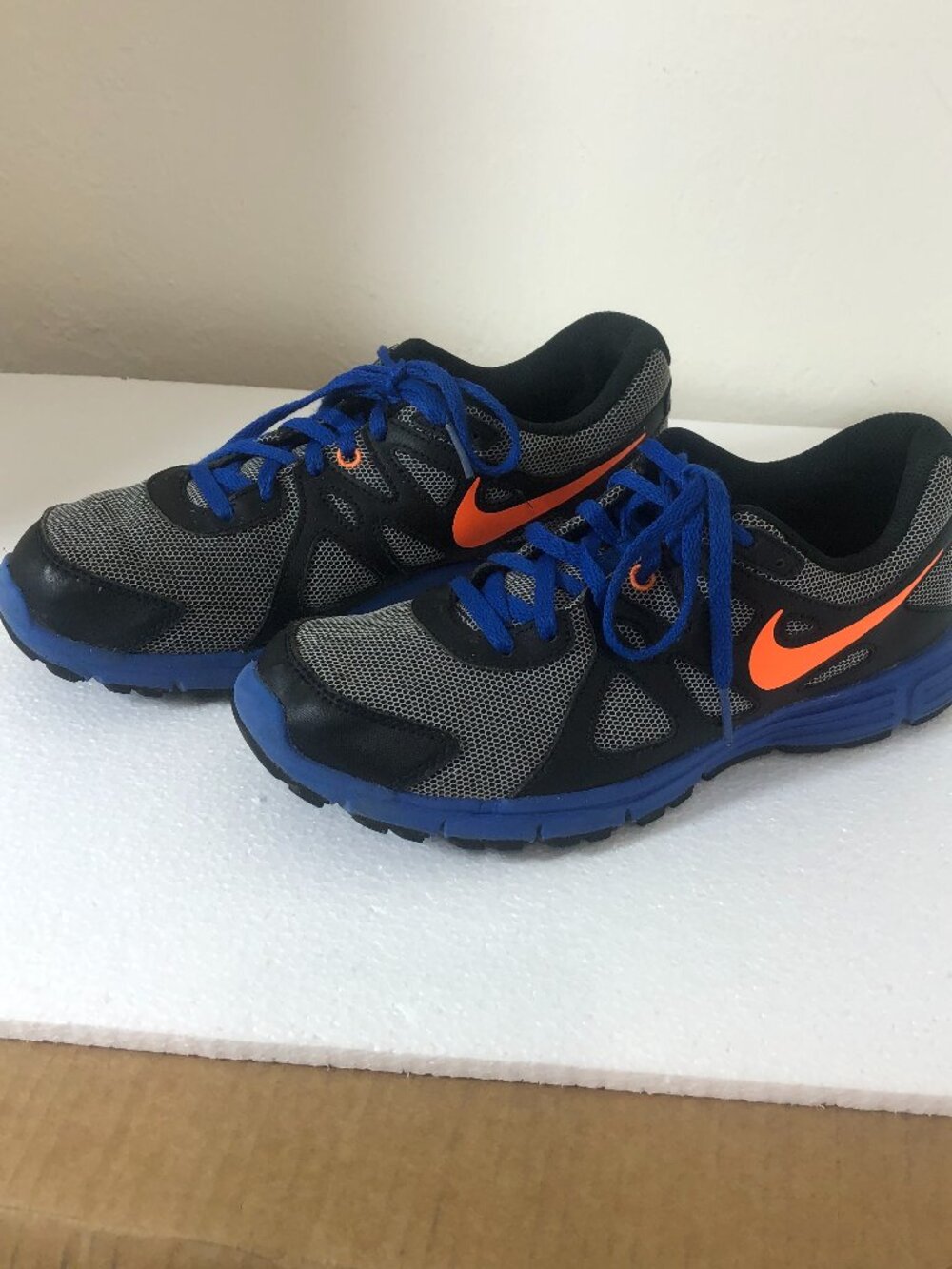 NIKE REVOLUTION 2  Blue BLACK ORANGE SWOOSH Size 6 Youth - Picture 3 of 14